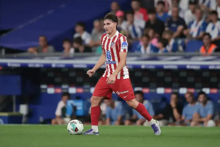 Alemany: Julián Álvarez Staying, Barcelona Transfer Off