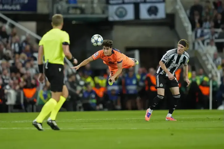 Pau Cubarsí Vows Barcelona Will ‘Give Everything’ vs Newcastle