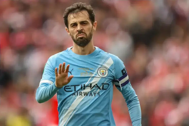 Bernardo Silva Sets the Clock: Manchester City Accepts His Exit – But Should FC Barcelona Pounce?