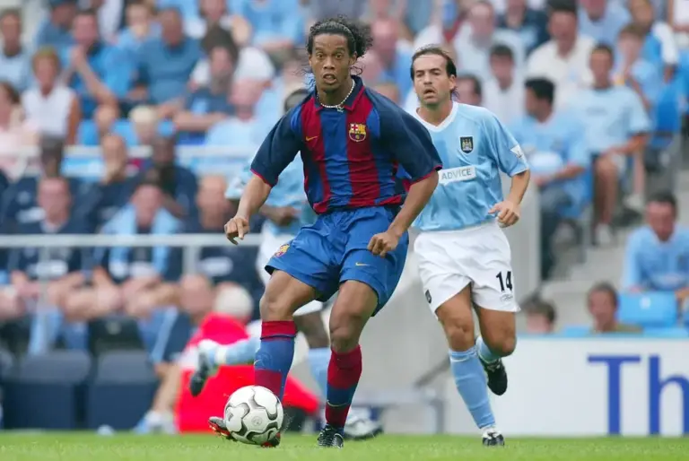 Ronaldinho’s ‘Golden Touch’: Why Raphinha is the Rightful Heir to Brazilian Barcelona Joy