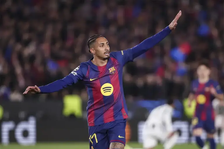 FC Barcelona Rallies Around Raphinha: The Reasons Behind His Leave of Absence Post-Injury