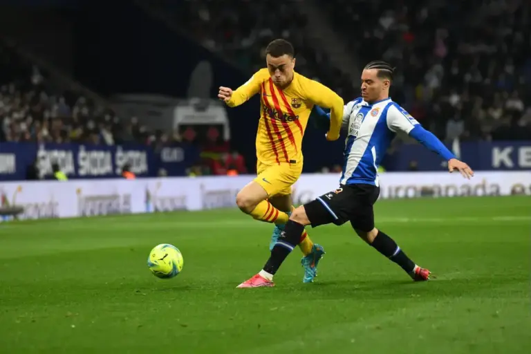 Barcelona News Today – Dest Believes He’d Fit at Blaugrana