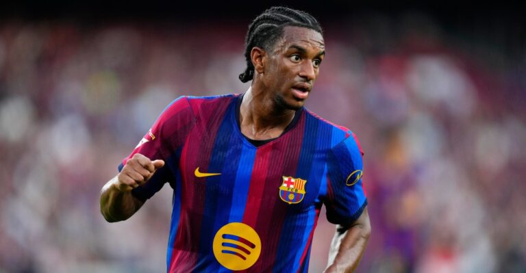 Alejandro Balde Transfer: Flick’s Challenge, and the Two Versions of His Exit
