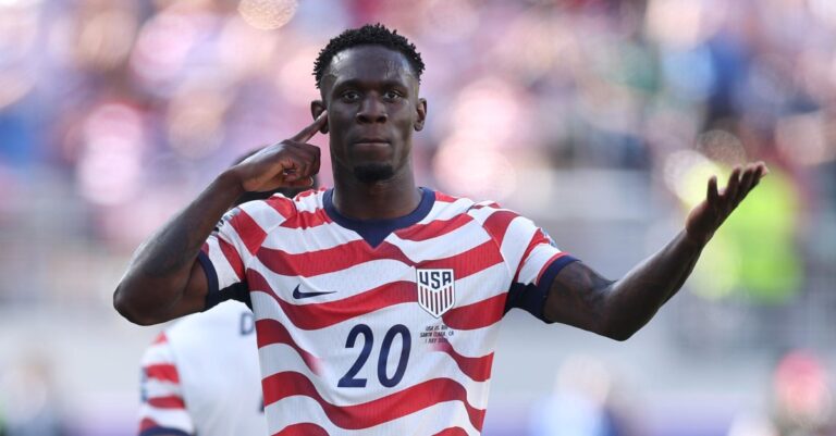 Folarin Balogun celebrates scoring for the United States against Bosnia and Herzegovina at the 2026 World Cup