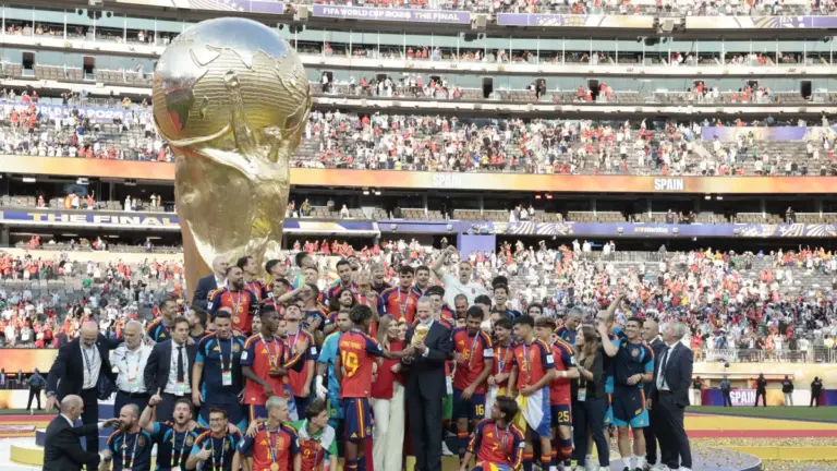 World Cup Trophy Comes to the Camp Nou as Barca Honour Eight World Champions