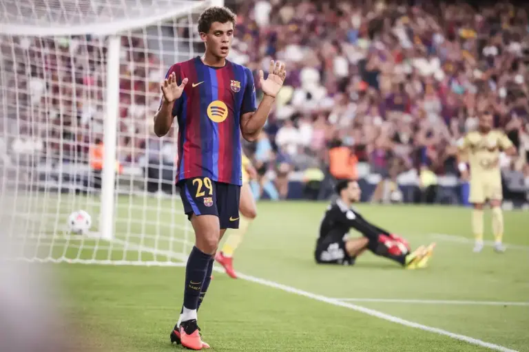 Hamza Abdelkarim Signs New Barcelona Contract to 2030 With €150m Release Clause